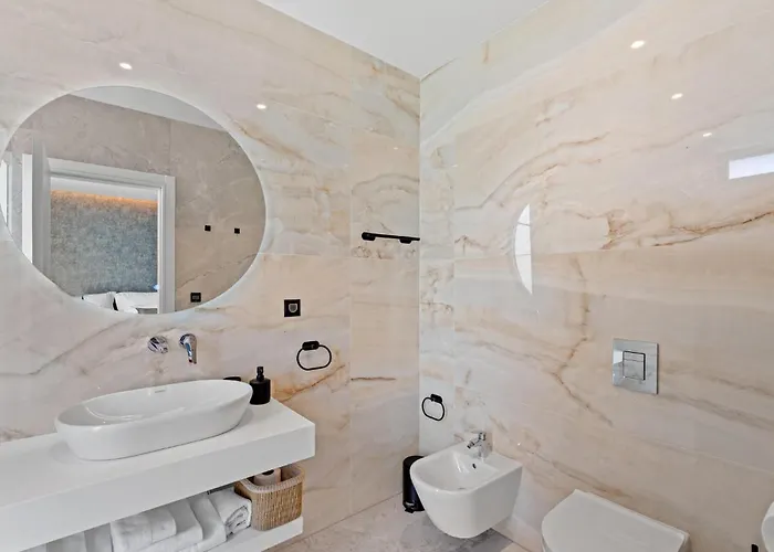 Lovely In Nova Vas With Sauna Poreč