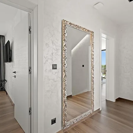 بيت للعطل Lovely In Nova Vas With Sauna