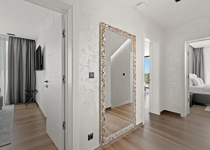 Vakantiehuis Lovely In Nova Vas With Sauna