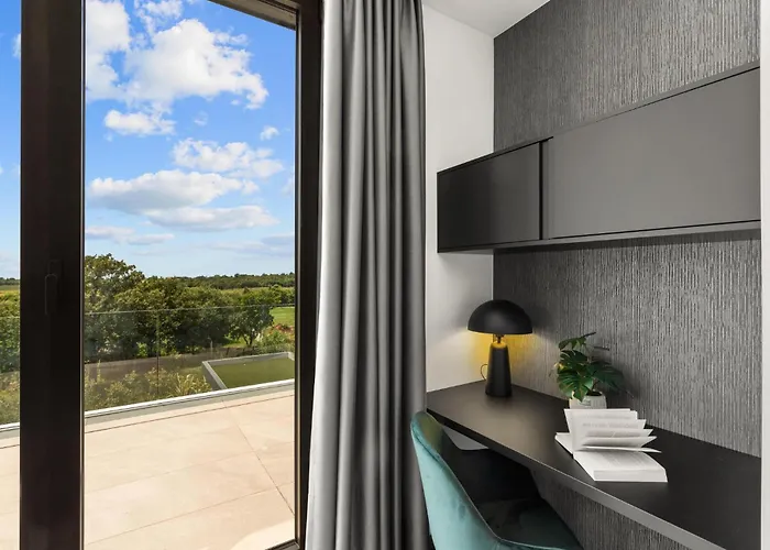 Lovely In Nova Vas With Sauna Пореч