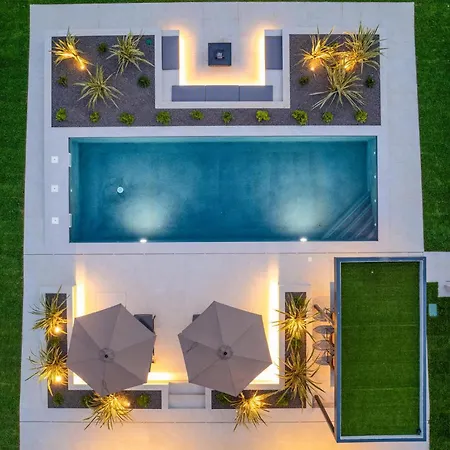 Prázdninový dům Lovely In Nova Vas With Sauna *